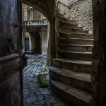 Traboule lyonnaise, passage secret avec escalier Renaissance